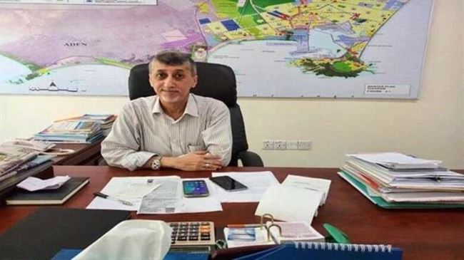 رئيس الغرفة التجارية بعدن : السفن التجارية بدأت بتحويل مسارها من عدن الى ميناء الحديدة (فيديو)