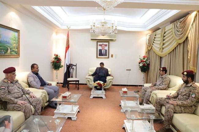 محافظ حضرموت يلتقي بمدينة سيئون قائد غرفة التحالف العربي بوادي وصحراء حضرموت