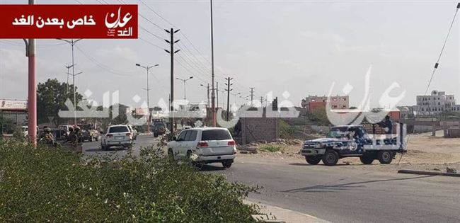 صور دخول موكب معين عبدالملك زنجبار عقب اشتباكات