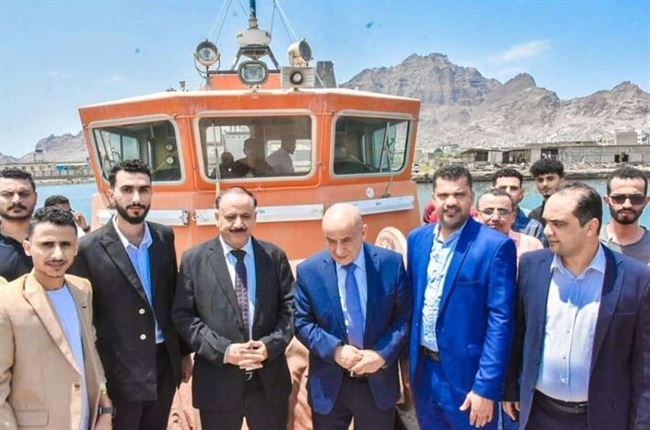 وزير النقل يتفقد سير العمل بهيئة الشئون البحرية ويعقد اجتماع بقيادة الهيئة وموظفيها