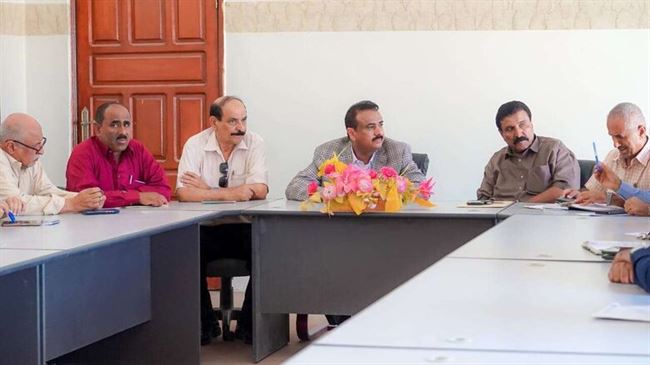 المحافظ ابن الوزير يترأس اجتماعا للجنة الخدمات وتحسين المدينة ويوجه بعدد من الإجراءات