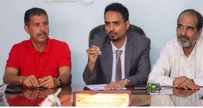 تعز.. مدير عام مكتب الشباب والرياضة يترأس اجتماعاً لمناقشة ترتيبات تدشين البرنامج الصيفي للأندية